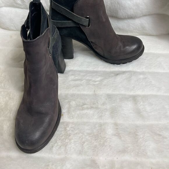 Rebels leader taupe and black suede ankle boots with strap buckle EUR SZ 39 - Picture 2 of 10